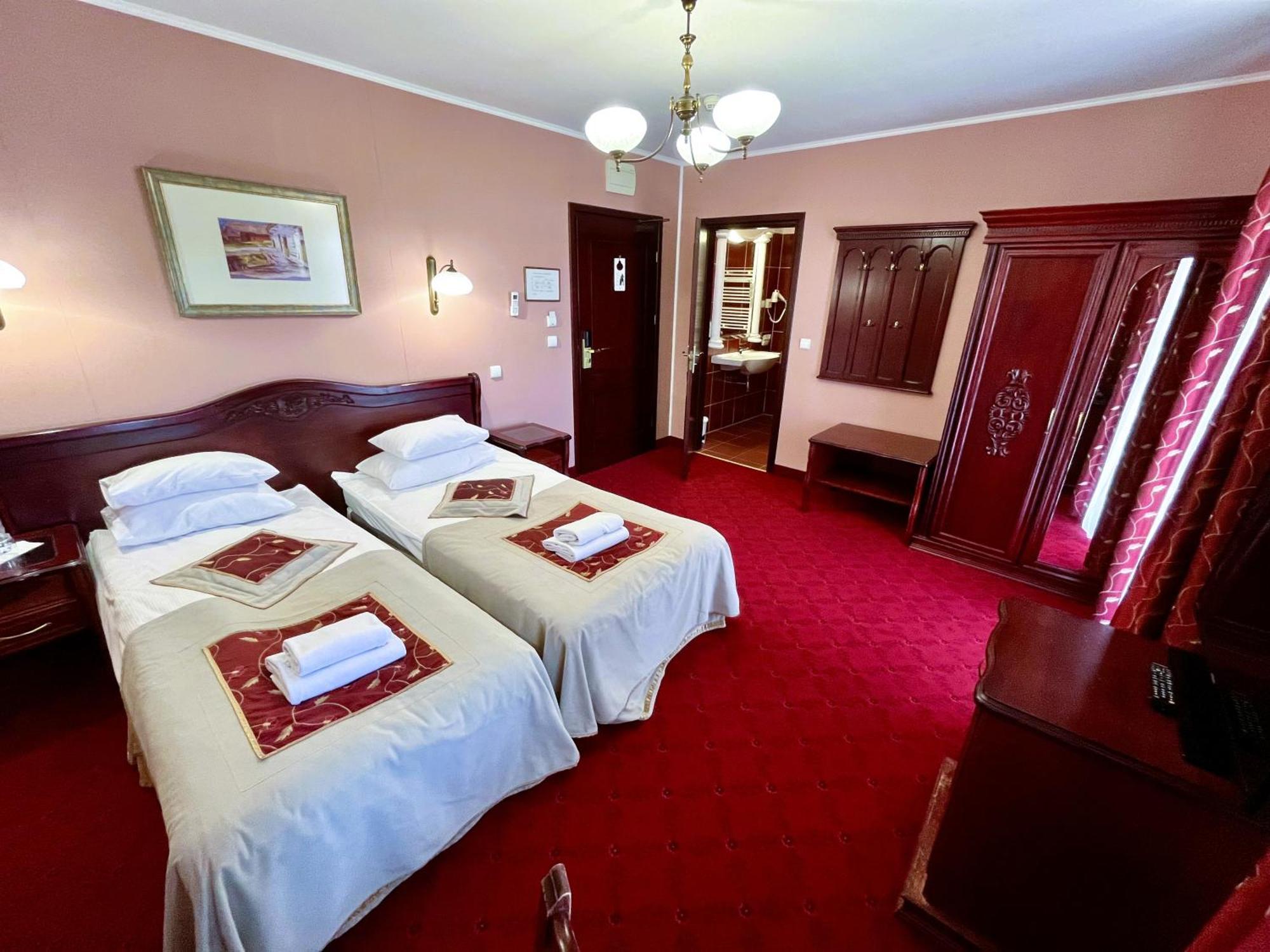 Pod Zamkiem Bed and breakfast